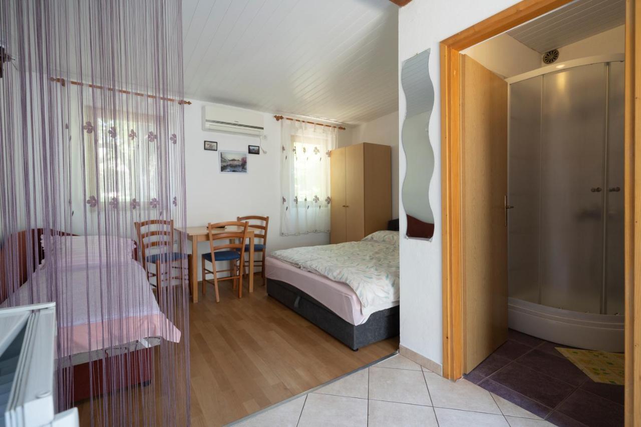 Studio Apartman Ema Gornji Karin Dış mekan fotoğraf
