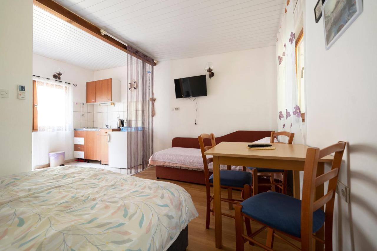 Studio Apartman Ema Gornji Karin Dış mekan fotoğraf