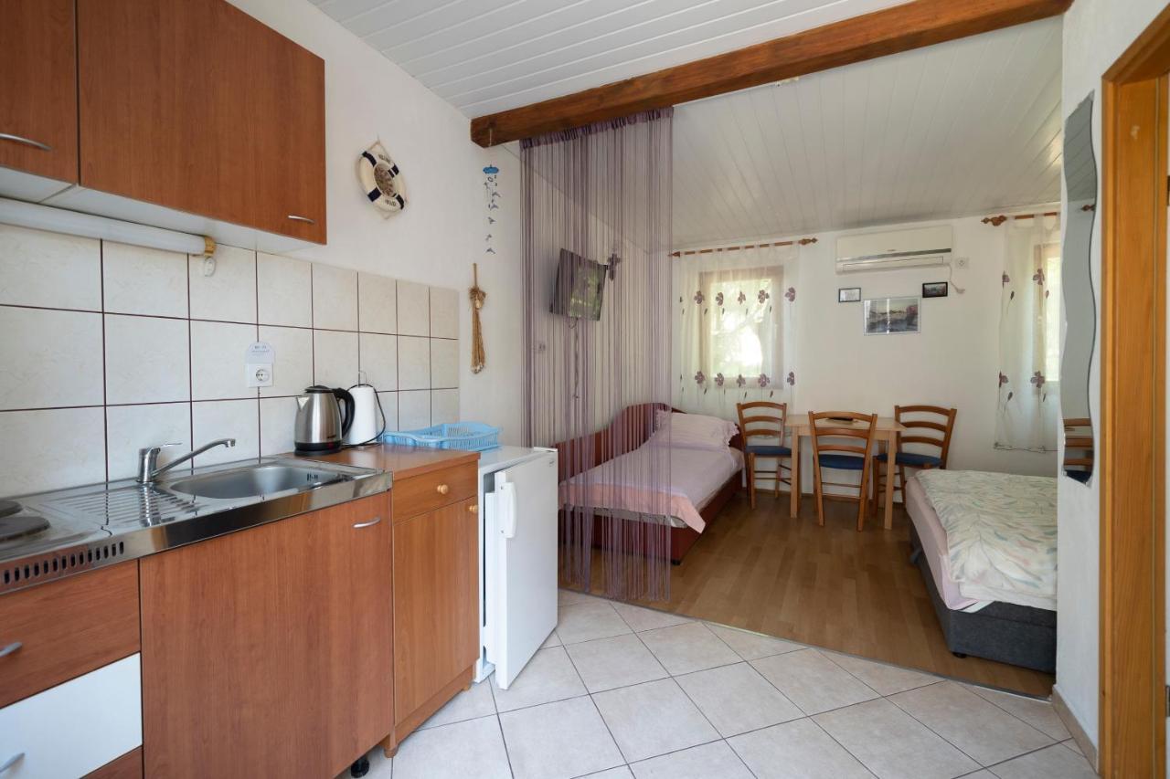 Studio Apartman Ema Gornji Karin Dış mekan fotoğraf